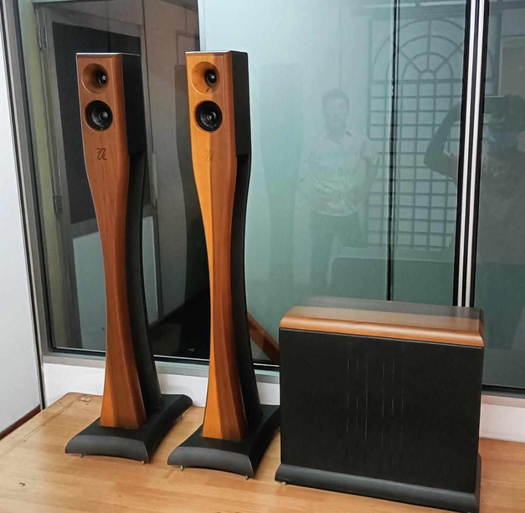 Zingali colosseum speaker, Audio, Soundbars, Speakers & Amplifiers on