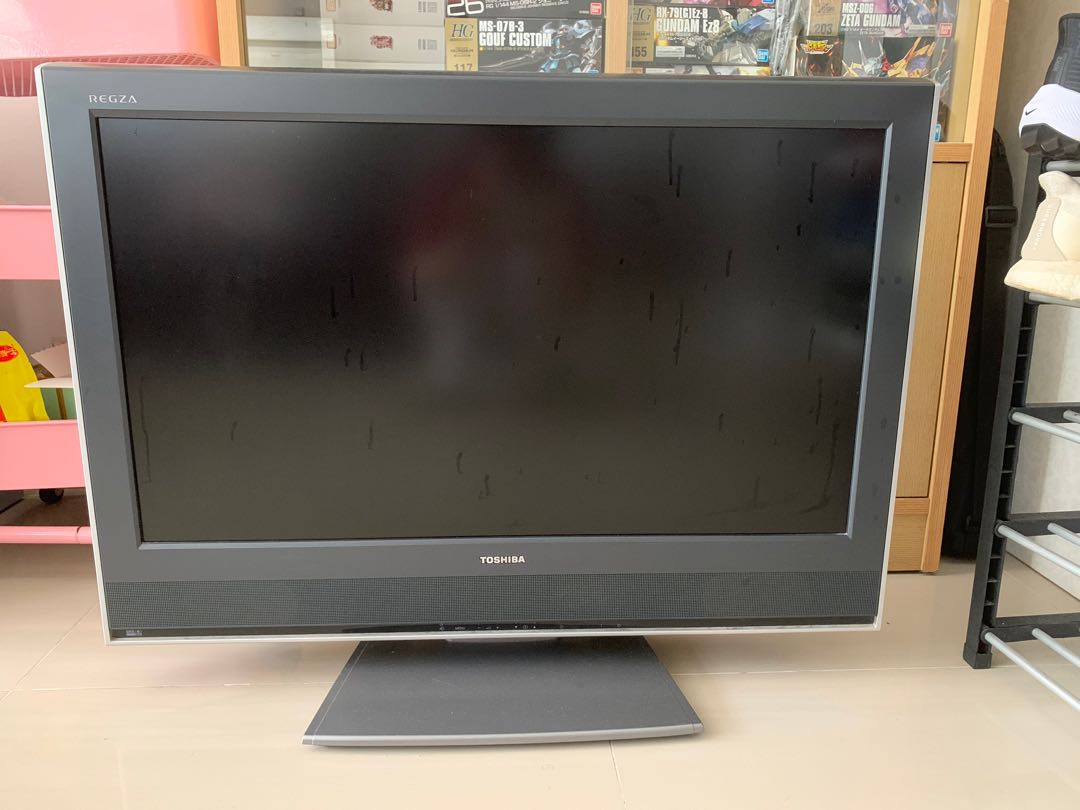 32inch Toshiba TV No sound, TV & Home Appliances, TV & Entertainment