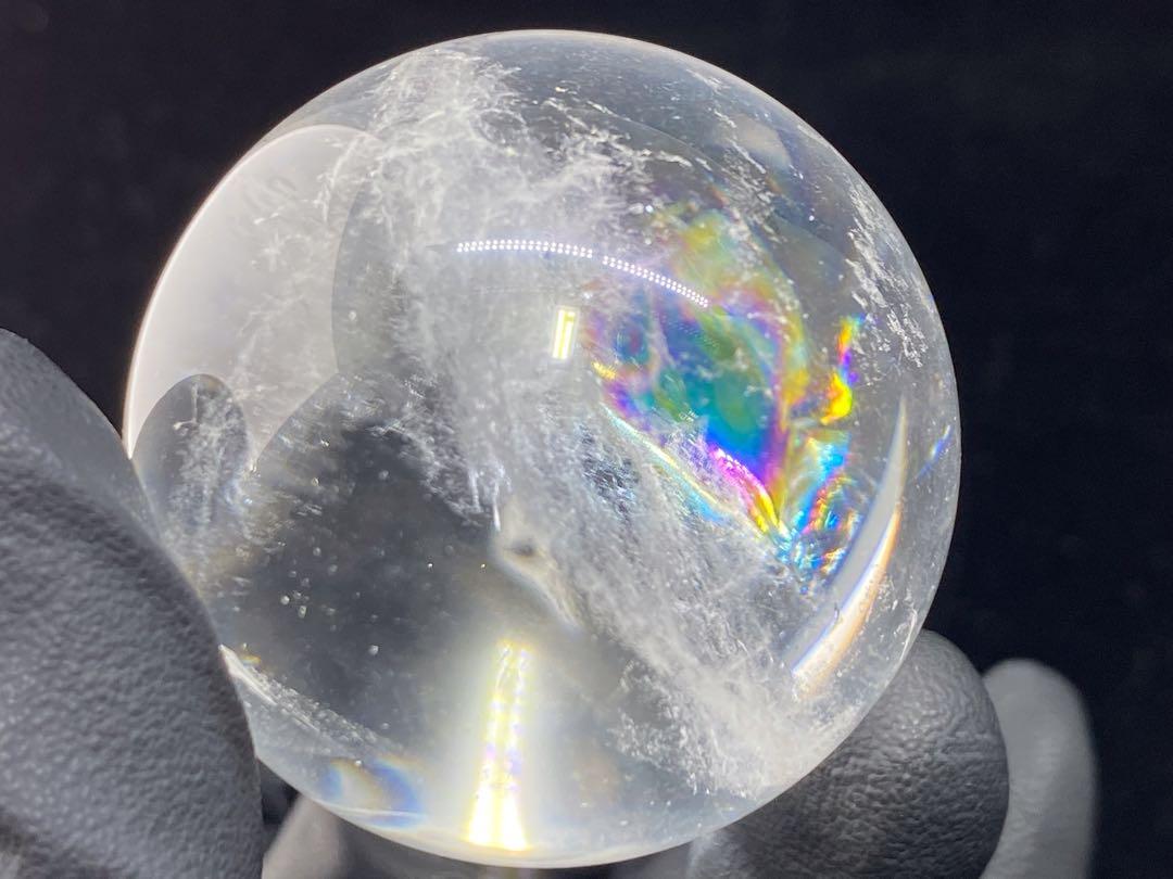 白水晶球天然水晶球直徑42.1 mm 重103.47克060050 送証書, 女裝, 飾物及配件, 寶石、鑽石、水晶- Carousell
