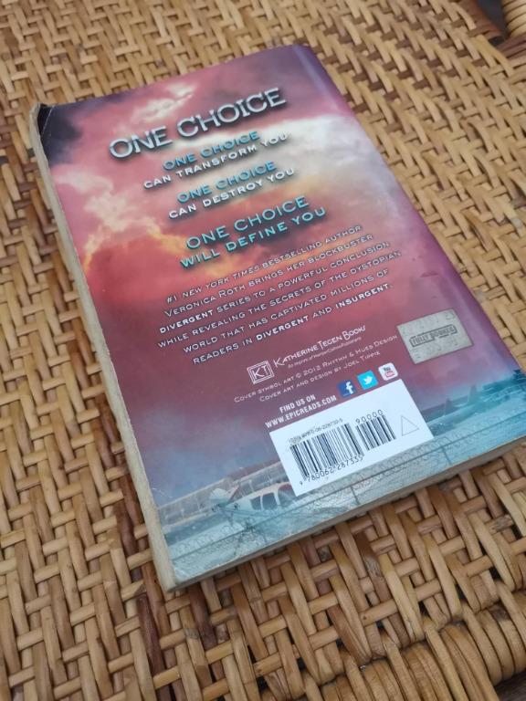 Allegiant (Divergent book 3) Veronica Roth (Category: Storybooks) located in Quezon City. Submitted by hshir (Listing ID 1170138425, Image 2). Description: Issues: tanning and foxing Price negotiable if bought with other items. RFS: Decluttering MOP: Gcash MOD: grab / lalamove SF care of buyer .