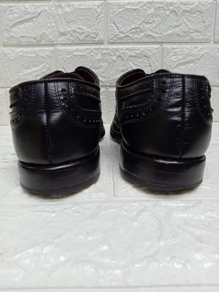 Allen Edmonds Size 7/ 40/ 25 CM