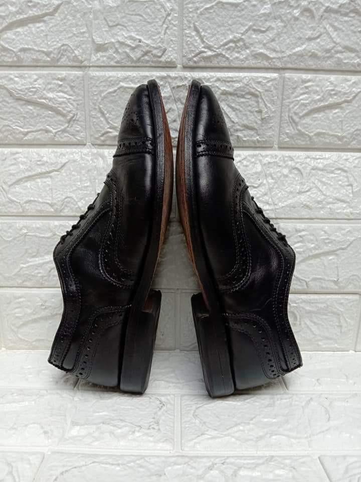 Allen Edmonds Size 7/ 40/ 25 CM