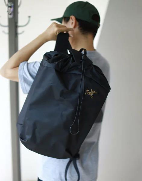 ARC'TERYX / Arro 20 Bucket Bag 背包, 男裝, 袋, 背包- Carousell