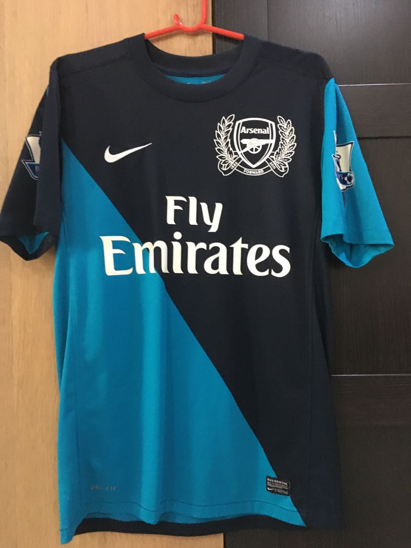 Arsenal deals jersey 2011