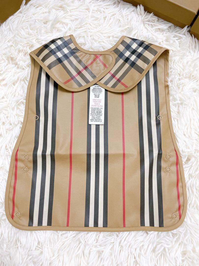 Burberry store baby bib
