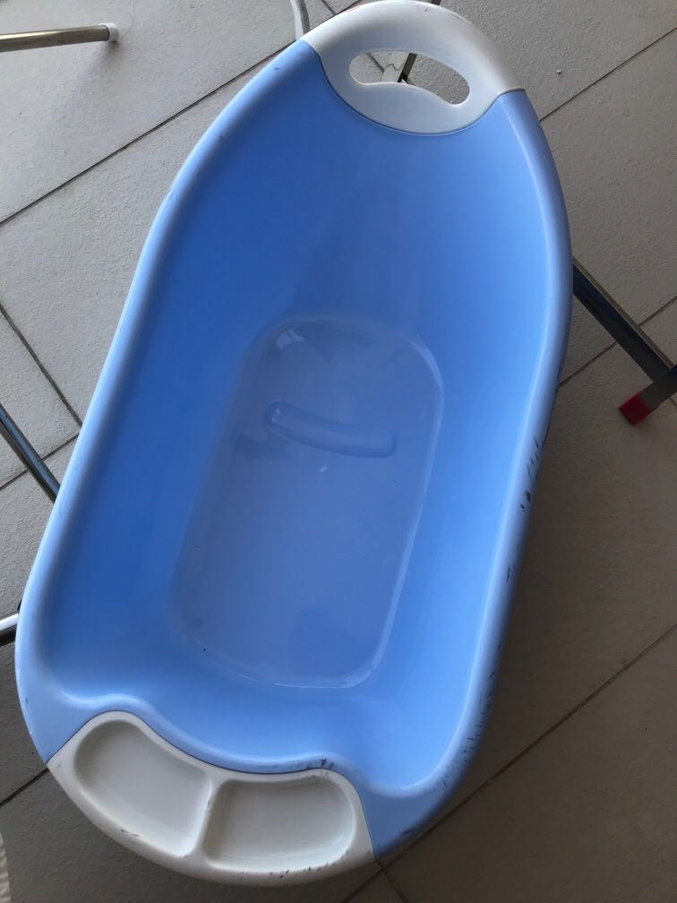 Baby bathtub, Babies & Kids, Bathing & Changing, Bathtub & Bath