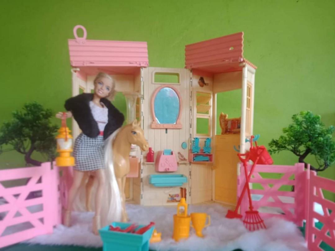 Vintage barbie sales horse stable