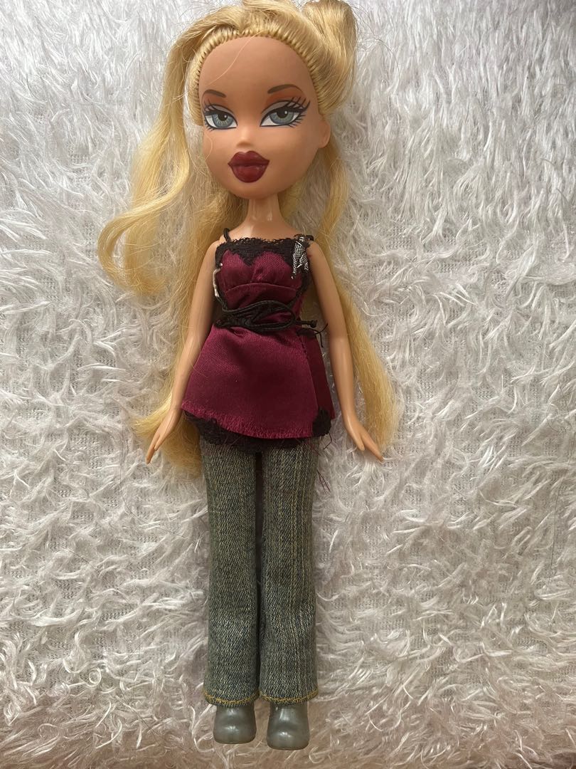 Bratz step out cloe top