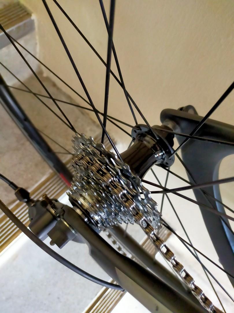 Carbon Earrell Bike 700cc hybrid for sale Sports Equipment