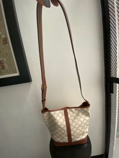 (Category: ) located in . Submitted by PreBags (Listing ID 1170097354, Image 1). Description: .