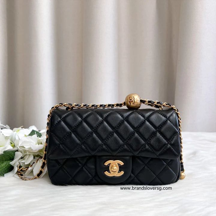 CHANEL 19 Flap Bag - 21A series -Small- FULL SET w/ receipt -Authentic  Microchip