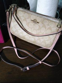 Coach Sling Authentic