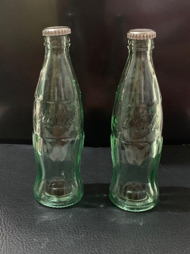 Coca-Cola Bottles Salt and Pepper Shaker (Category: Other Kitchenware & Tableware) located in Quezon City. Submitted by ameliepoulin (Listing ID 1170047873, Image 1). Description: Sold in pair; Final price..