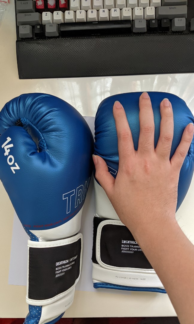 Decathlon BG120 Boxing Gloves 14oz Blue, Sports Equipment, Other Sports