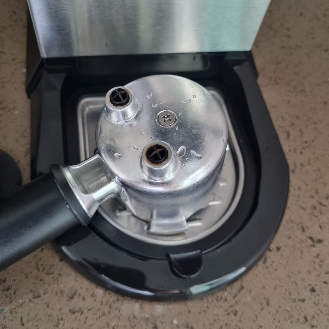 Dedica Delonghi E685 pump coffee machine warranty June 2023, TV & Home