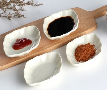 Porcelain Sauce dish / canape dish Collection item 1