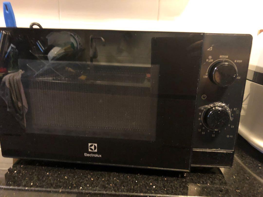 electrolux 20 ltr solo microwave oven