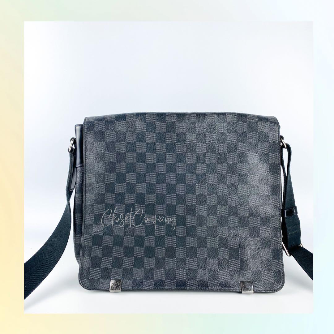 Louis Vuitton LV District PM Damier Graphite BRAND NEW, Luxury, Bags &  Wallets on Carousell