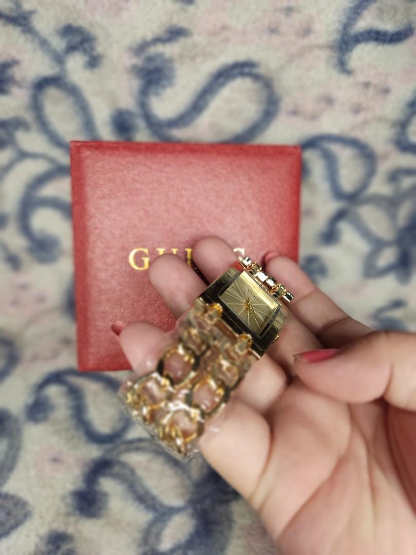 Lazada store guess watch
