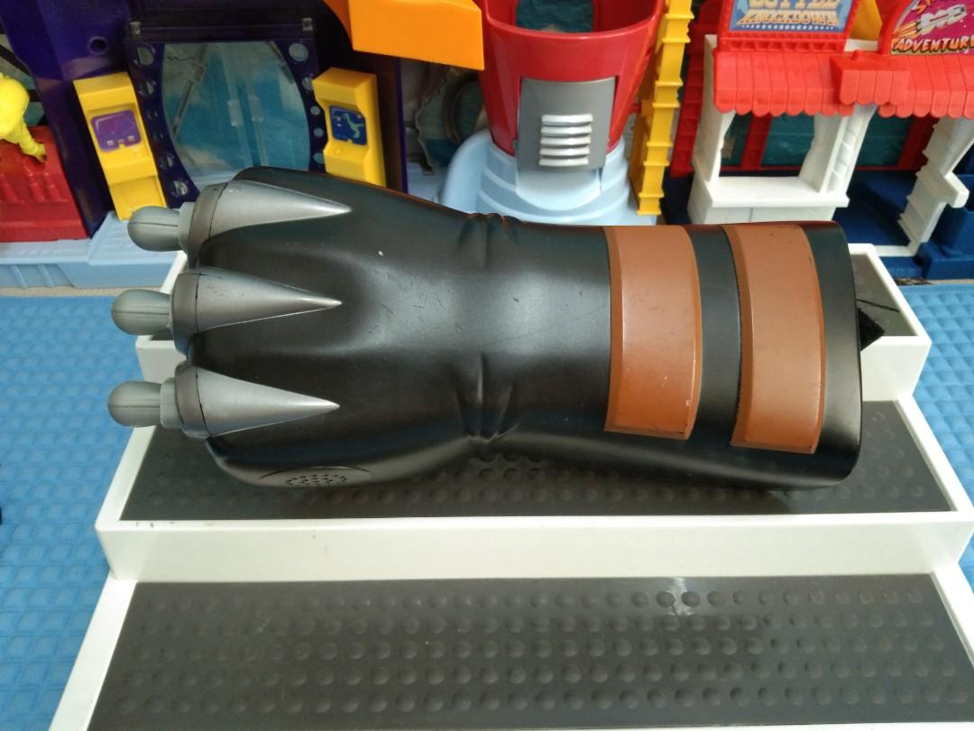 Wolverine electronic claw toy on sale