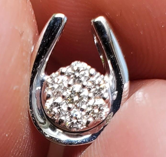 Genuine top diamond pendant