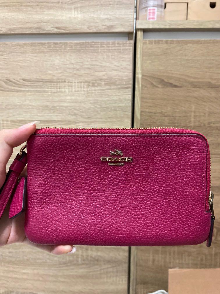 Hot pink shop coach wristlet