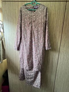 (Category: ) located in . Submitted by azy75 (Listing ID 1170031636, Image 1). Description: .