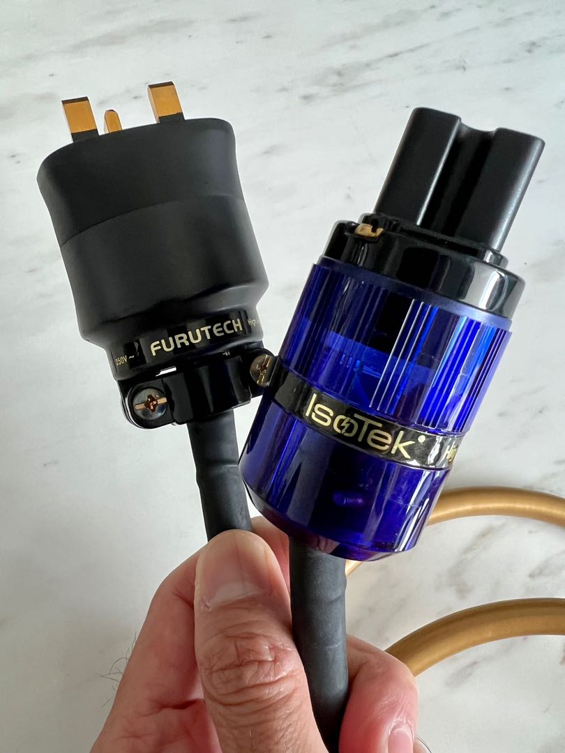 ISOTEK EVO3 ELITE AUDIOPHILE UK POWER CABLE Furutech plug , Audio