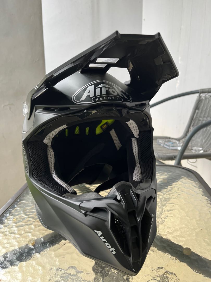 Helm airoh supermoto discount