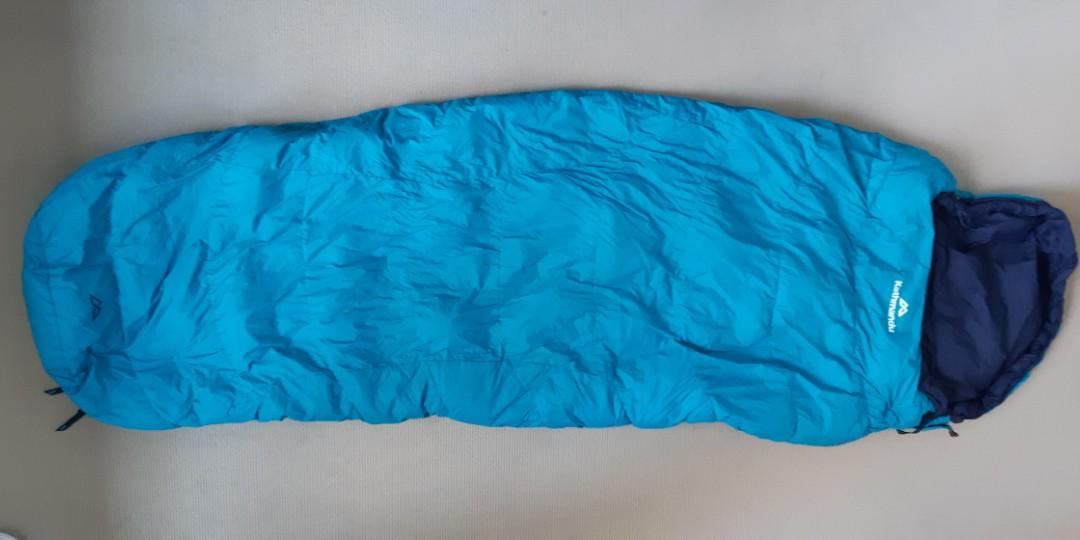 Kathmandu shop sleeping bag