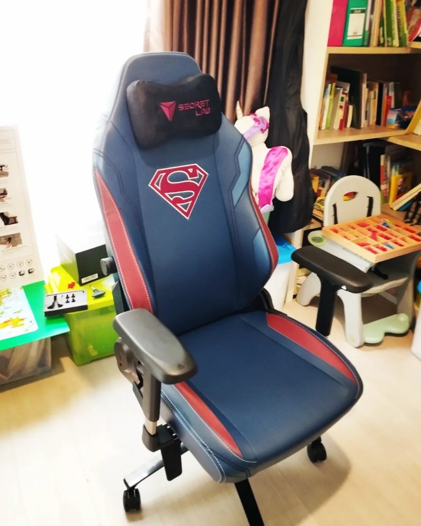 Kursi Gaming Secretlab TITAN Evo 2022 Superman Edition Perabotan