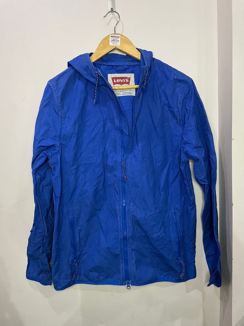 LEVIS WINDBREAKER, Men's Fashion, Coats, Jackets and Outerwear on Carousell
