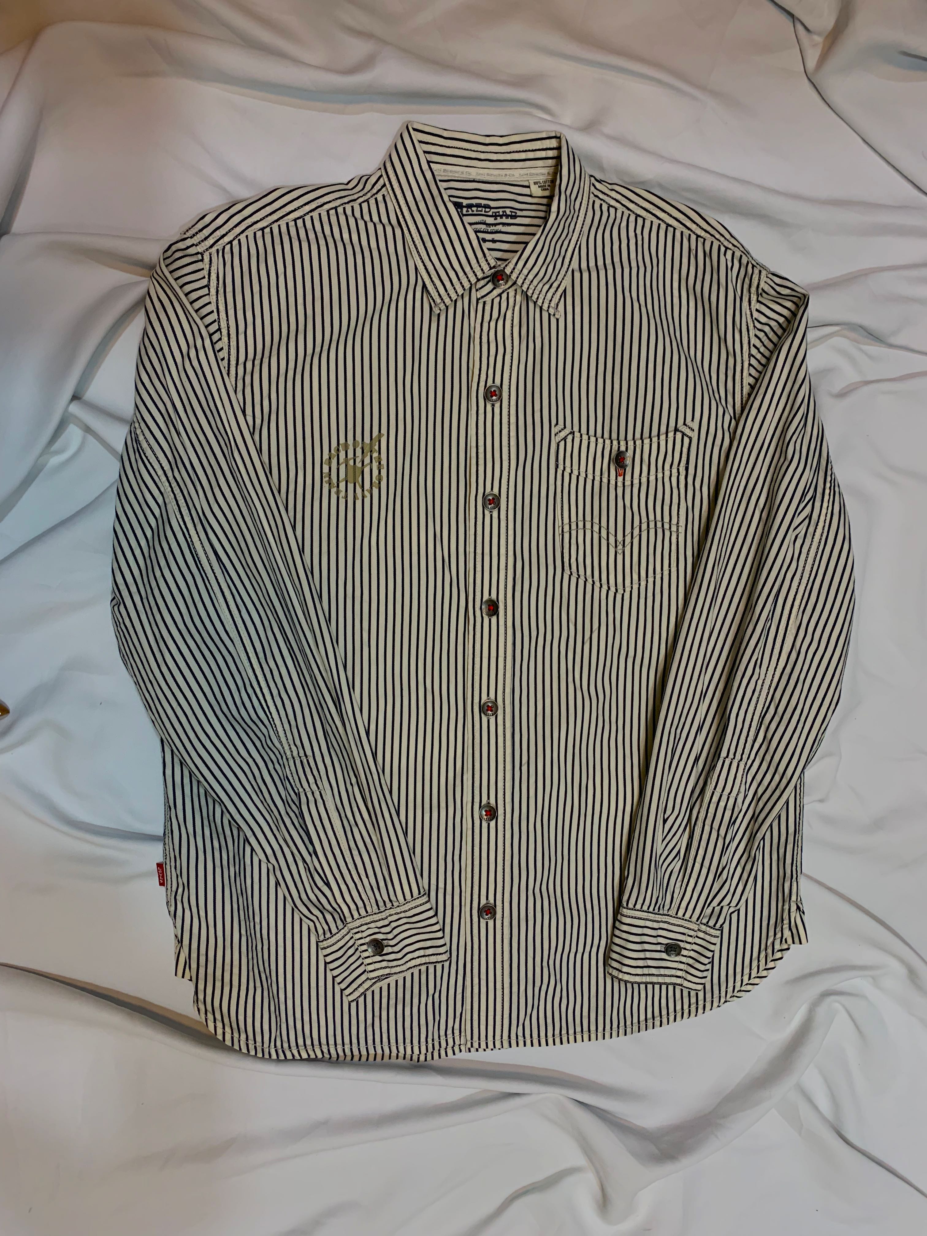 LIVE’s RED TAG, Men's Fashion, Tops & Sets, Formal Shirts on Carousell
