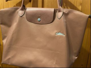 （分類：）位於 。 由 giveasmile 提交（商品編號 1170060225，圖片 1）。簡介： 。