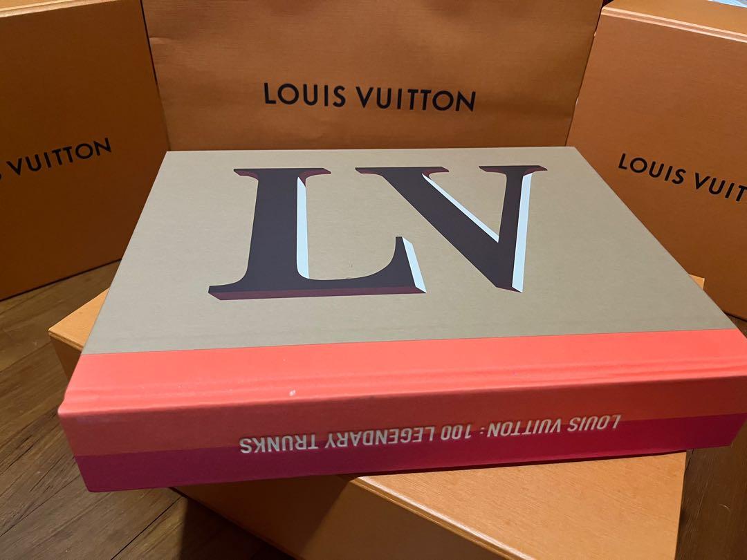 Maxminimus: 100 Legendary Trunks Louis Vuitton