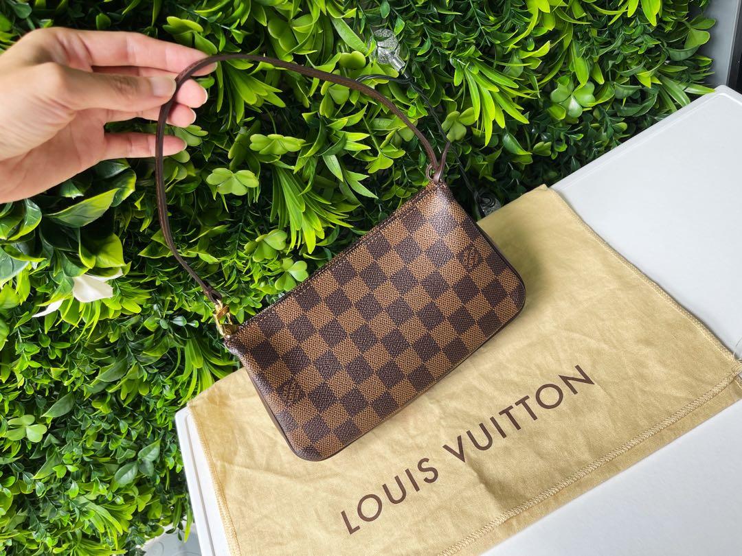 Louis Vuitton LV Vintage Pochette Shoulder bag, Luxury, Bags & Wallets