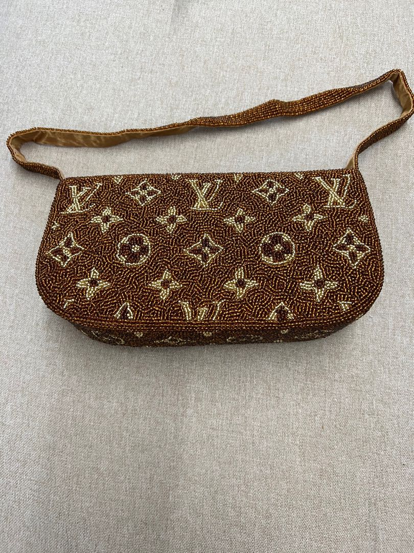 22/24 Handmade Limited Edition Halsband from vintage Louis Vuitton bag –