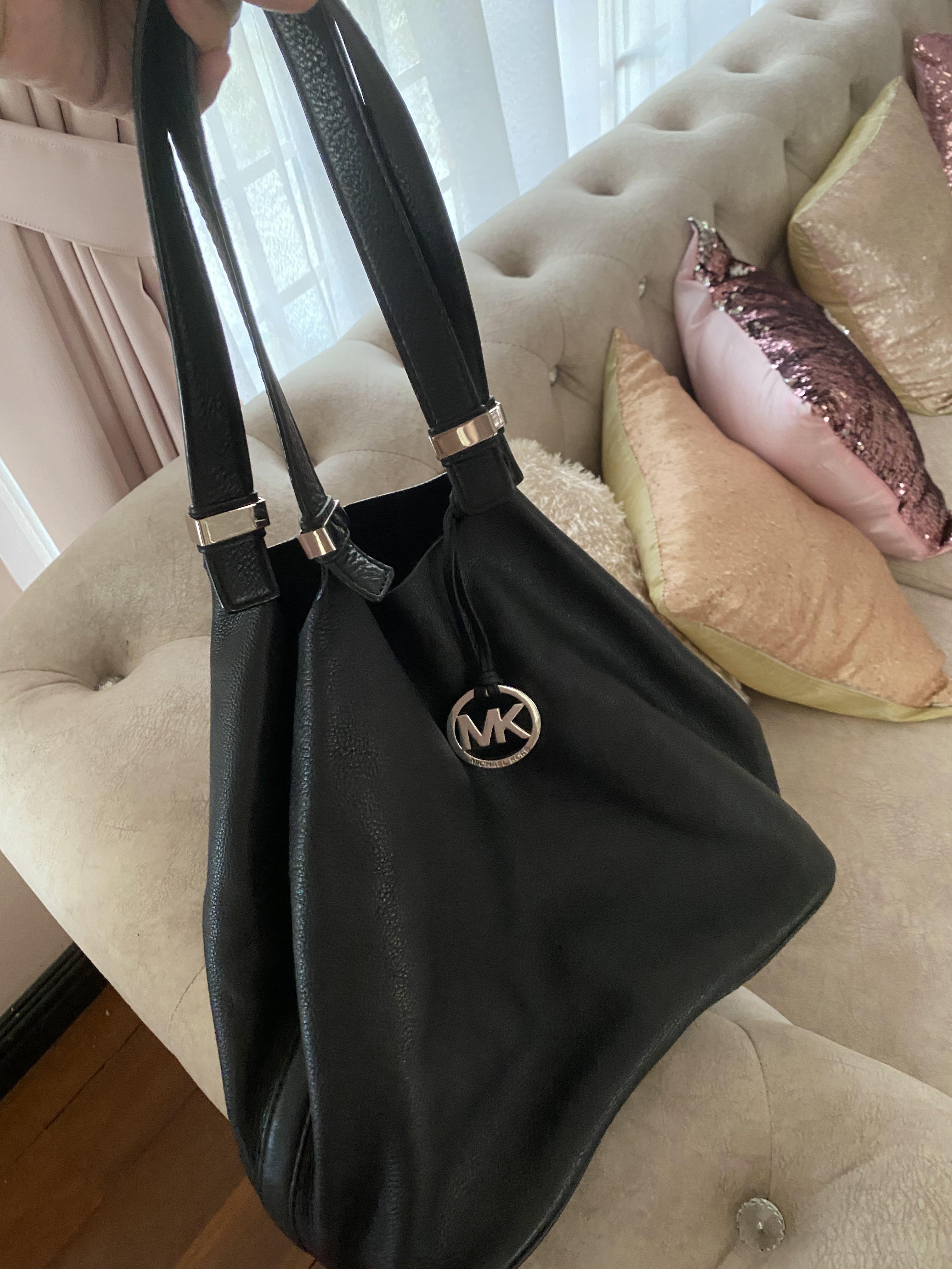 Michael Kors Colgate soft tote leather, Luxury, Bags & Wallets on Carousell