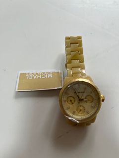 （分類：）位於 。 由 khmhc 提交（商品編號 1170102042，圖片 1）。簡介： 。