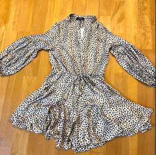 New Leopard Long Sleeve Dress 全新豹紋連身裙64236714600962110