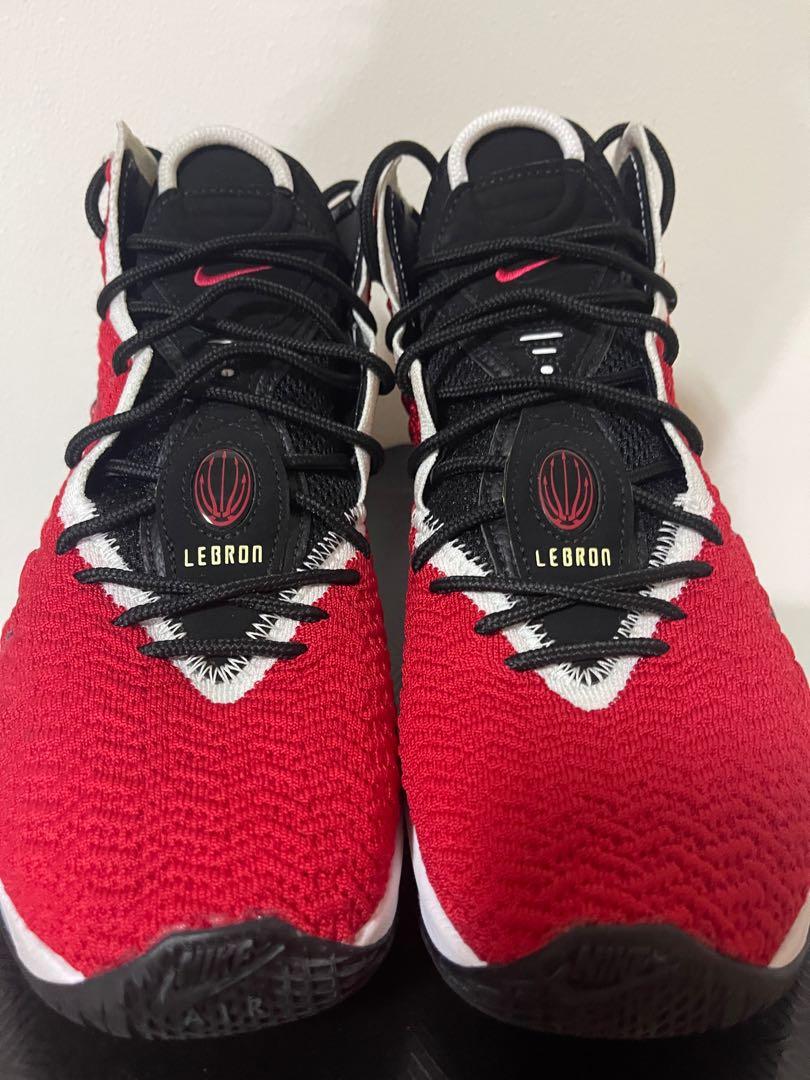 Red and white hot sale nike basketball shoes