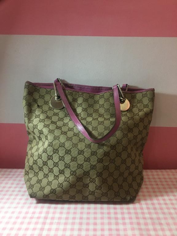 Orig Gucci Bag (Category: Luxury Bags & Wallets) located in Rizal. Submitted by SummerPeaCloset (Listing ID 1170231294, Image 1). Description: Original Gucci Project Bag With signs of wear and tear but still usable Bag only - no inclusion .