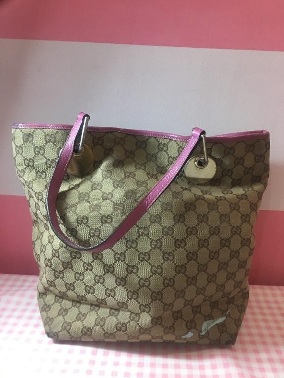 Orig Gucci Bag (Category: Luxury Bags & Wallets) located in Rizal. Submitted by SummerPeaCloset (Listing ID 1170231294, Image 3). Description: Original Gucci Project Bag With signs of wear and tear but still usable Bag only - no inclusion .