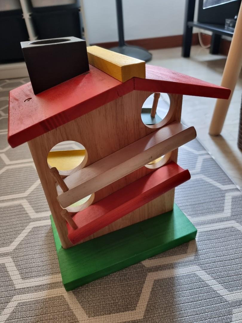 Qtoys ball rolling house, Hobbies & Toys, Toys & Games on Carousell