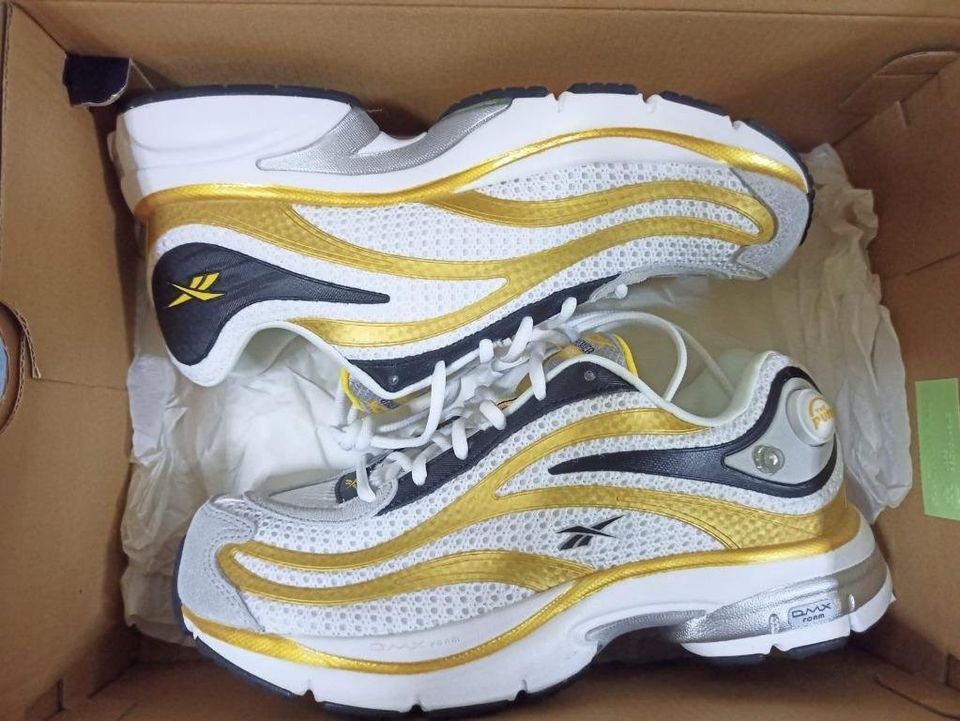 REEBOK PREMIER PUMP PARIS Women s Fashion Footwear Sneakers on Carousell