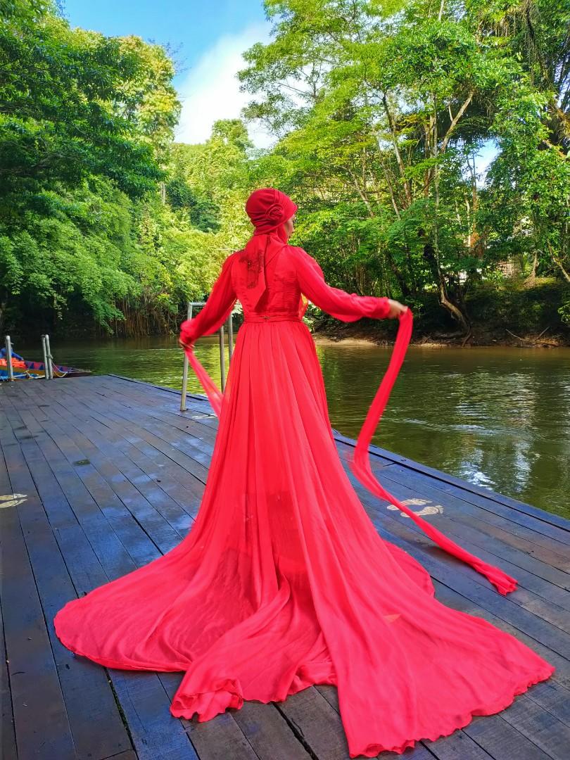 red dress beach photoshoot Madeinsea