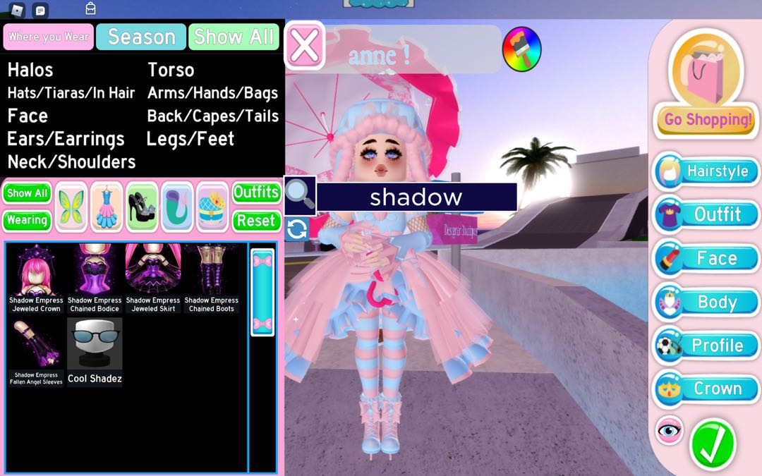 I WORE ALL OF THE ROYALE HIGH SETS & THIS IS HOW IT WENT… ROBLOX