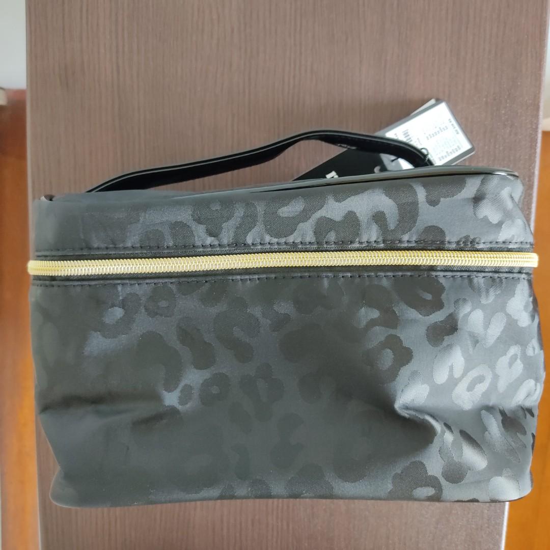 Rubi Case Rubi Cosmetics / Toiletries Case, Hobbies & Toys, Travel, Travel ...