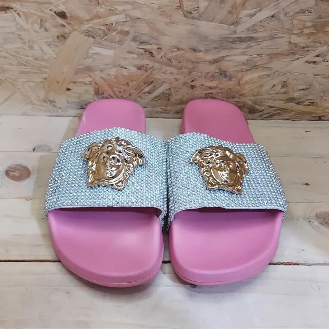 Sandal versace wanita, Barang Mewah, Aksesoris di Carousell