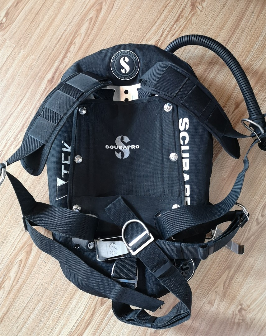 SCUBAPRO Xtek BCD Sports Equipment Sports Games Water